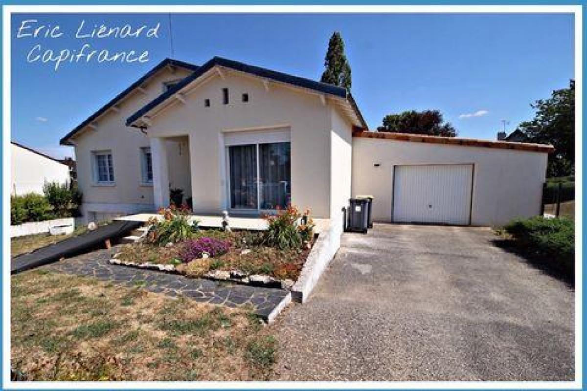 Picture of Home For Sale in Saint Maixent L Ecole, Poitou Charentes, France