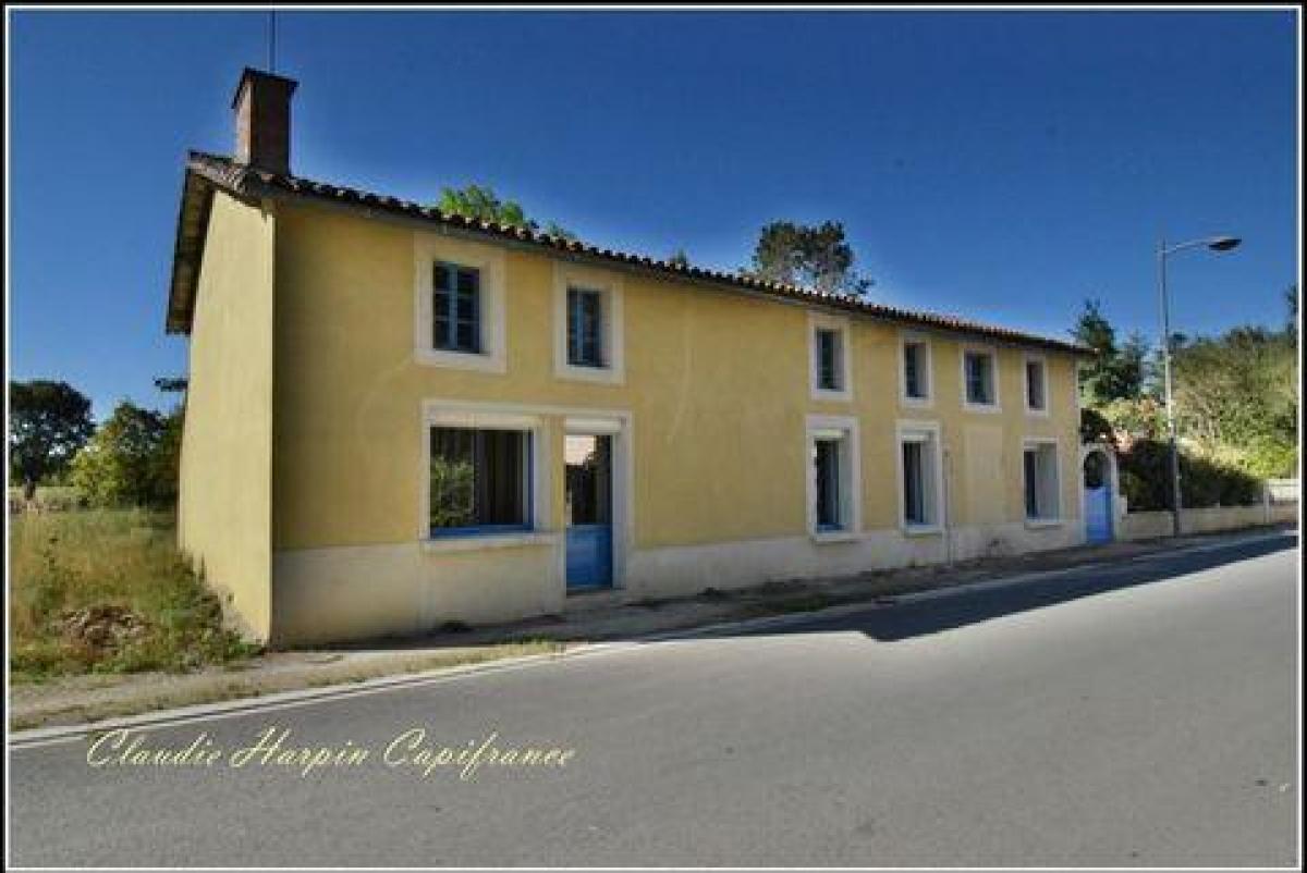 Picture of Home For Sale in Saint Pardoux, Haute Vienne, France