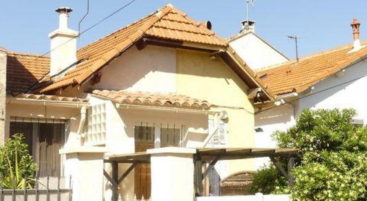 Picture of Home For Sale in Marseille, Provence-Alpes-Cote d'Azur, France