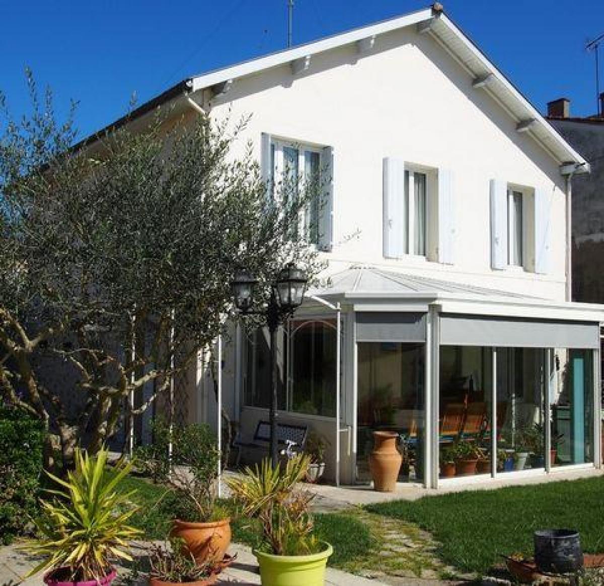 Picture of Home For Sale in Marmande, Aquitaine, France