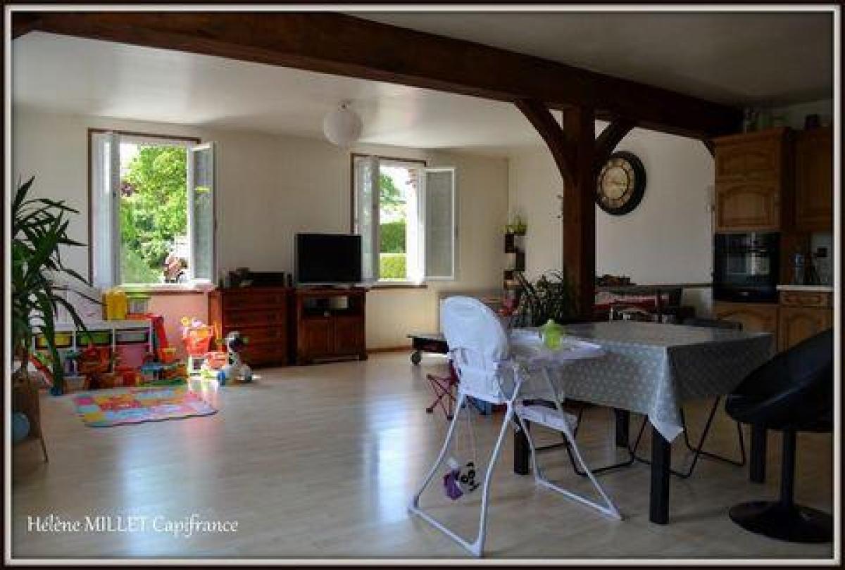 Picture of Home For Sale in Valmont, Lorraine, France