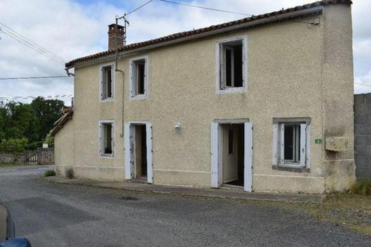 Picture of Home For Sale in Chiche, Poitou Charentes, France