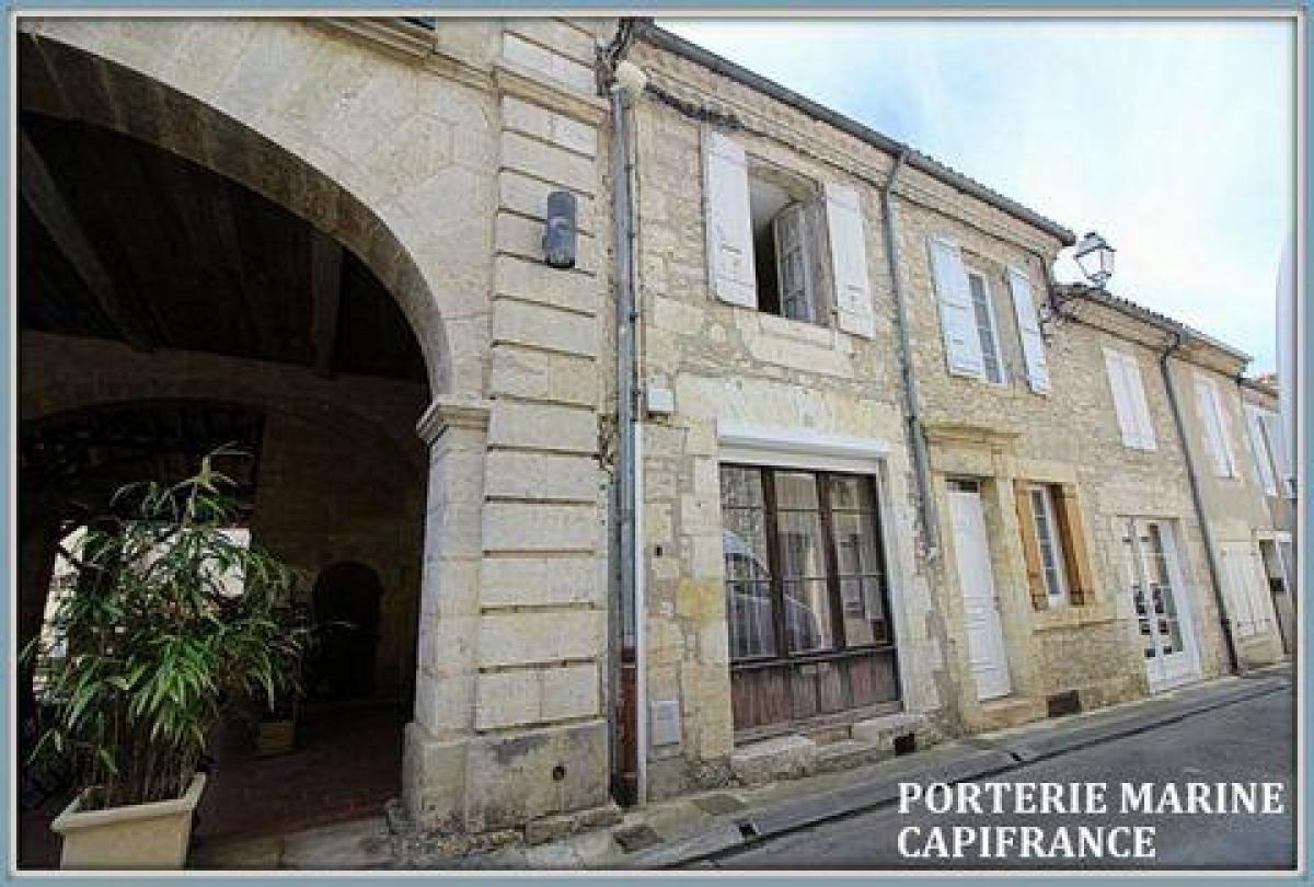 Picture of Home For Sale in Jegun, Midi Pyrenees, France