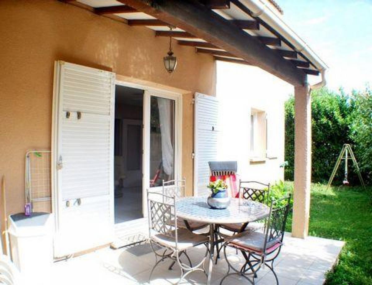 Picture of Home For Sale in Avignon, Provence-Alpes-Cote d'Azur, France