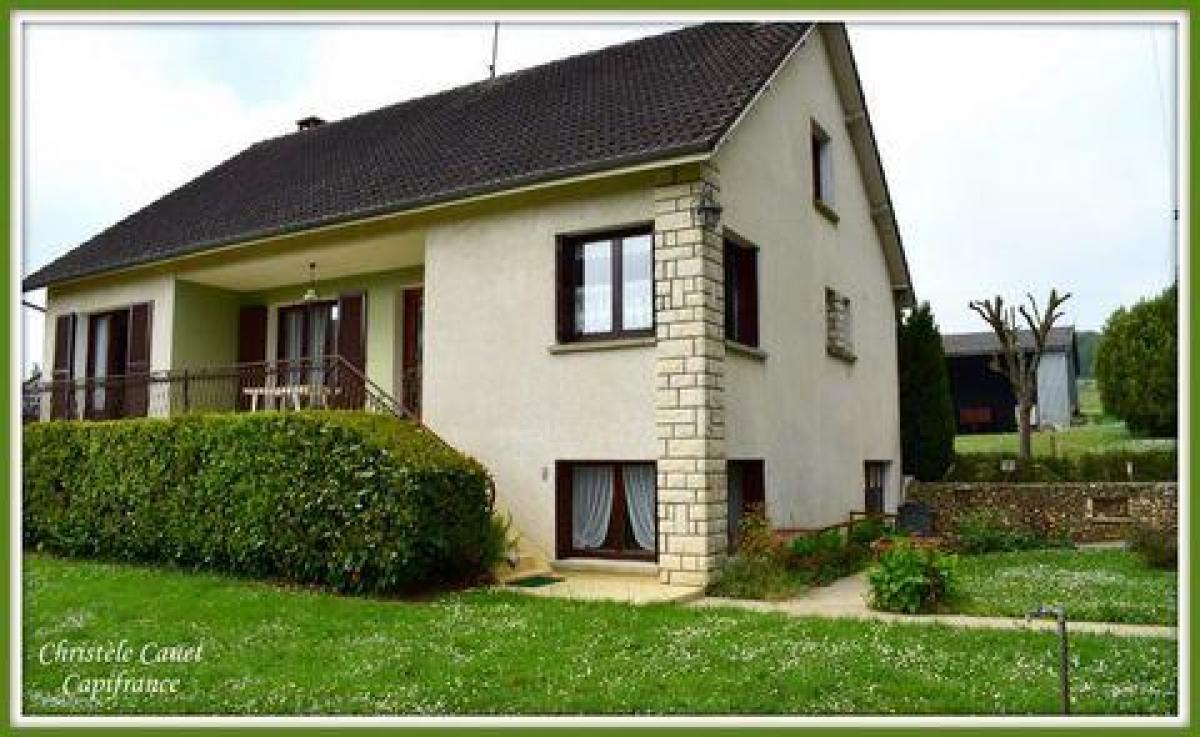 Picture of Home For Sale in Sens, Bourgogne, France