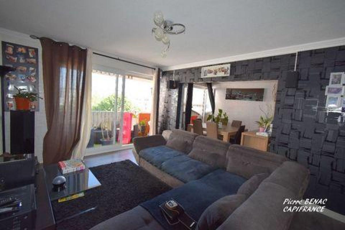 Picture of Condo For Sale in Lorient, Bretagne, France