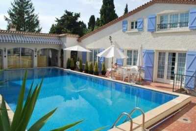 Home For Sale in Nimes, France