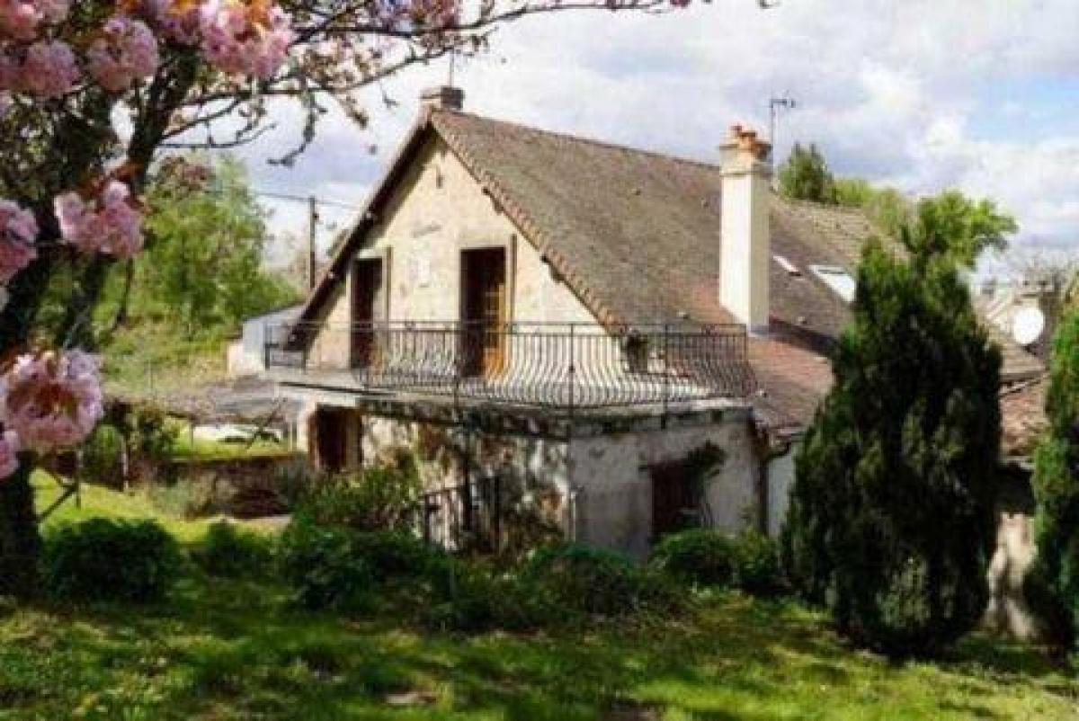Picture of Home For Sale in Saulieu, Bourgogne, France