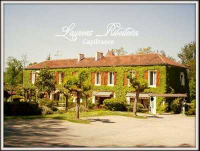 Home For Sale in Nerac, France