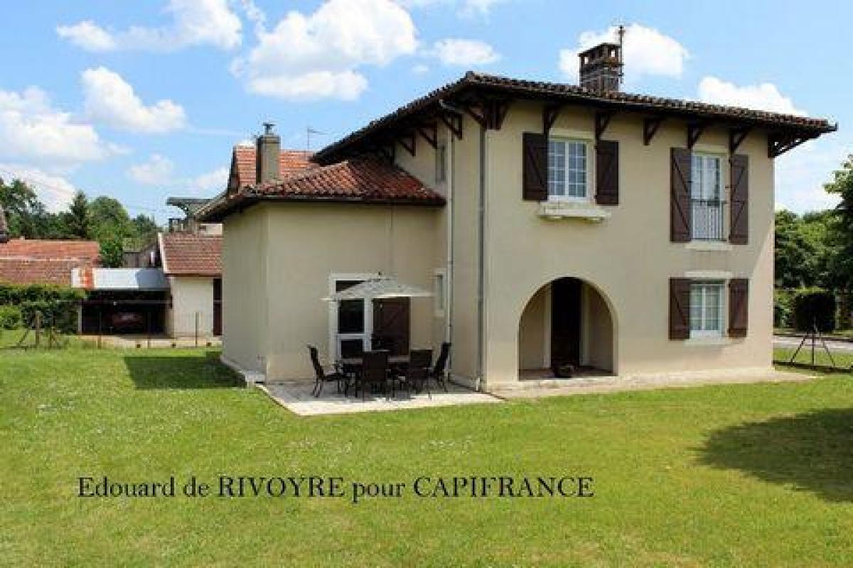 Picture of Home For Sale in Labrit, Aquitaine, France