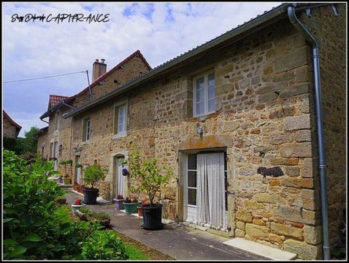 Picture of Home For Sale in Cluny, Bourgogne, France