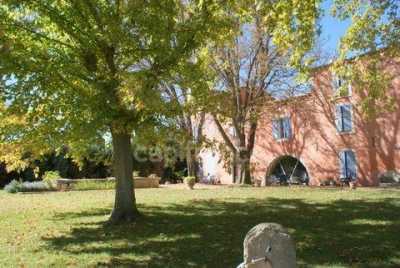 Home For Sale in Nimes, France