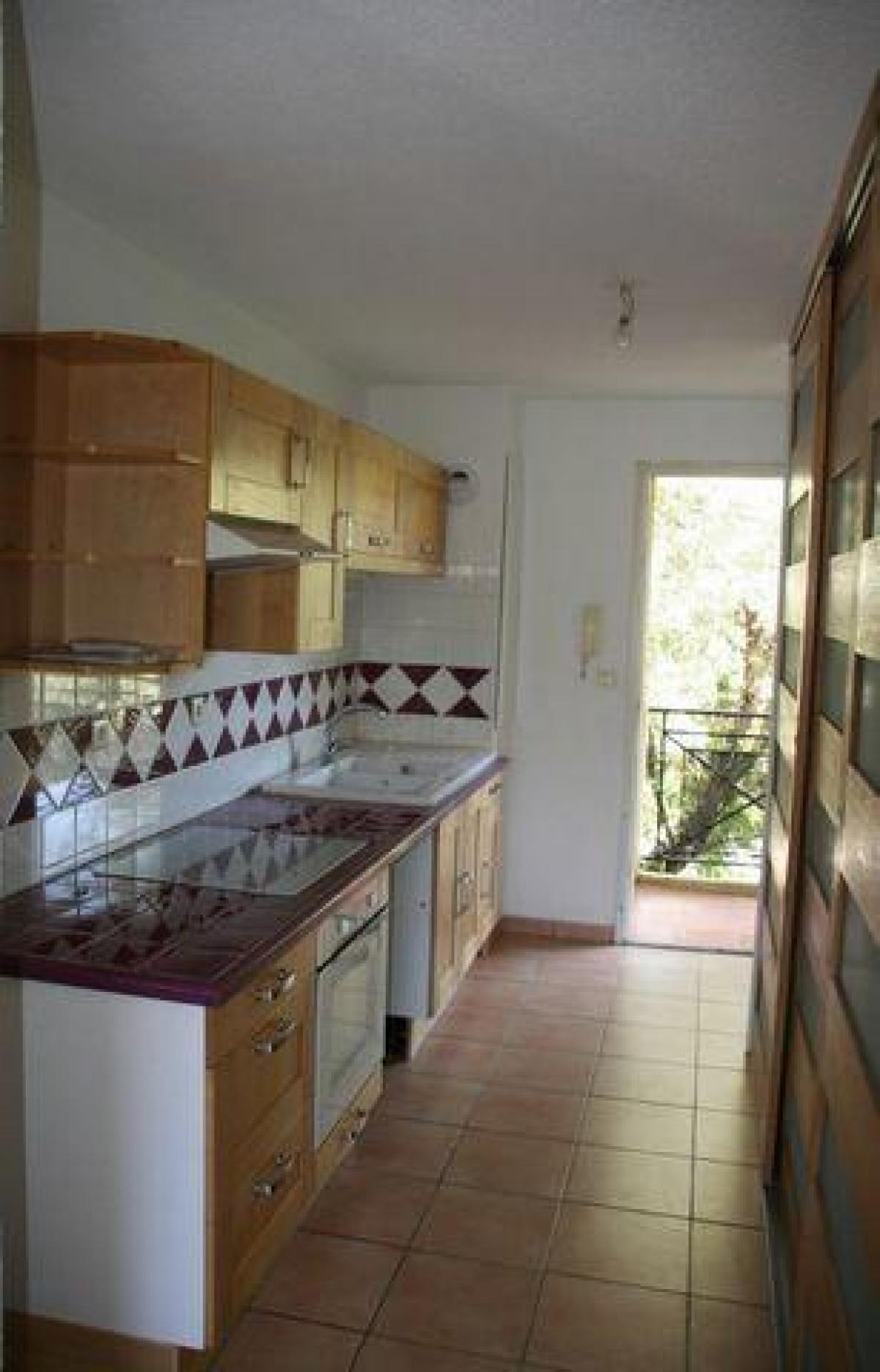 Picture of Condo For Sale in Le Beausset, Provence-Alpes-Cote d'Azur, France