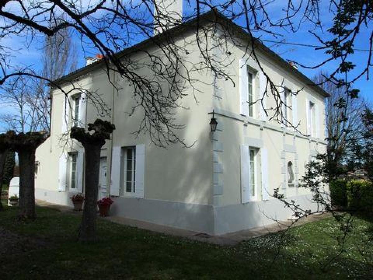Picture of Home For Sale in Marmande, Aquitaine, France