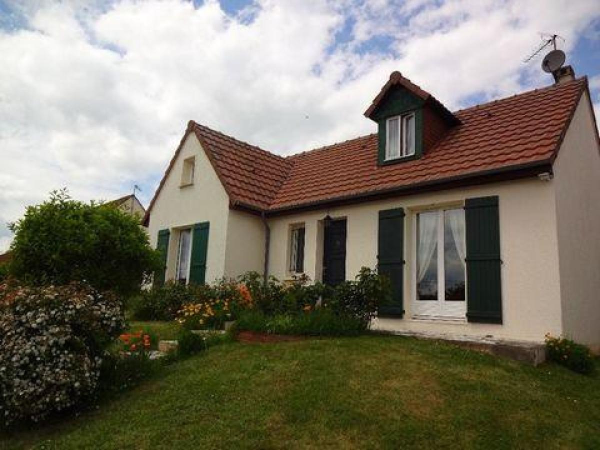 Picture of Home For Sale in Chartres, Centre, France