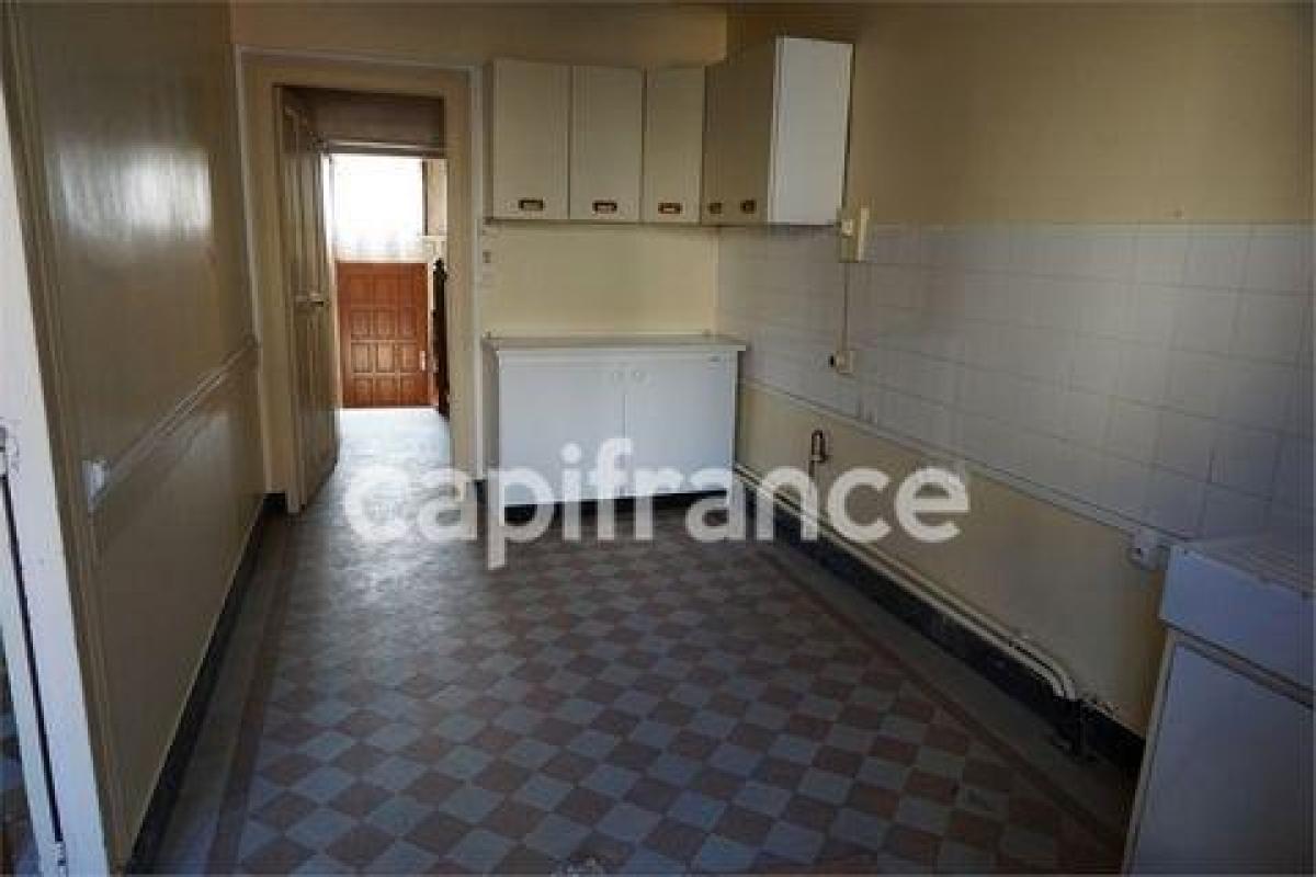 Picture of Home For Sale in Tonnerre, Bourgogne, France