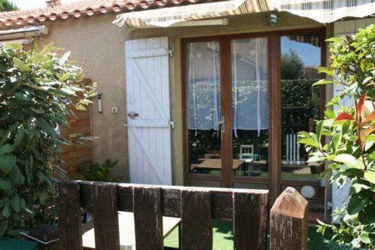 Picture of Home For Sale in Le Beausset, Provence-Alpes-Cote d'Azur, France