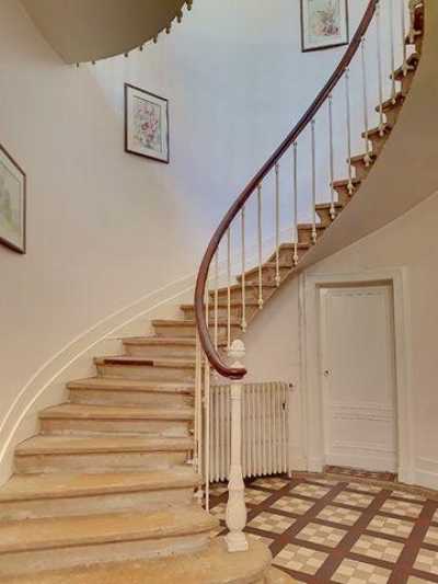 Home For Sale in Marmande, France