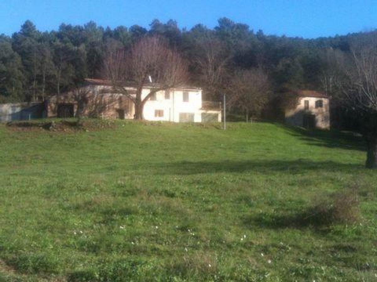 Picture of Home For Sale in La Mole, Provence-Alpes-Cote d'Azur, France