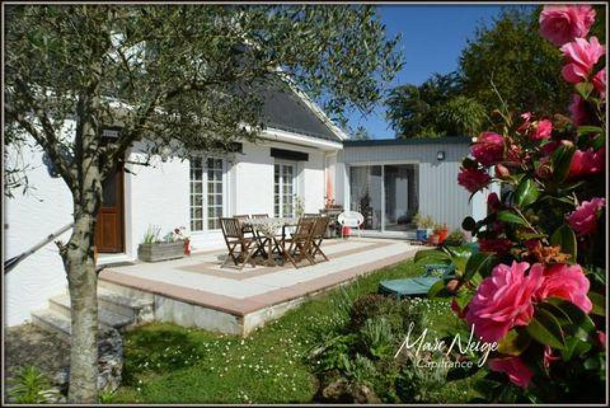 Picture of Home For Sale in Sarzeau, Bretagne, France