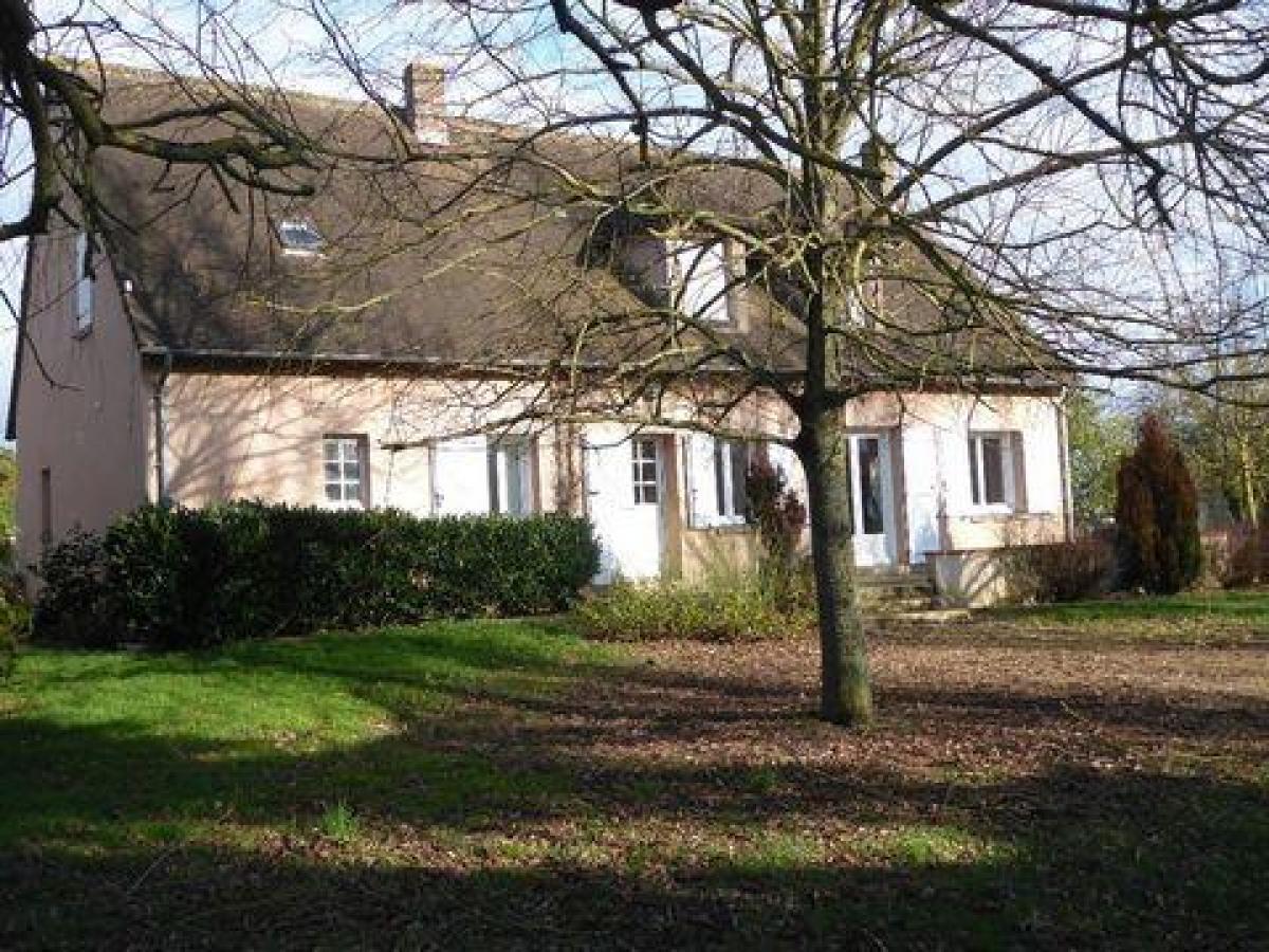 Picture of Home For Sale in Chartres, Centre, France
