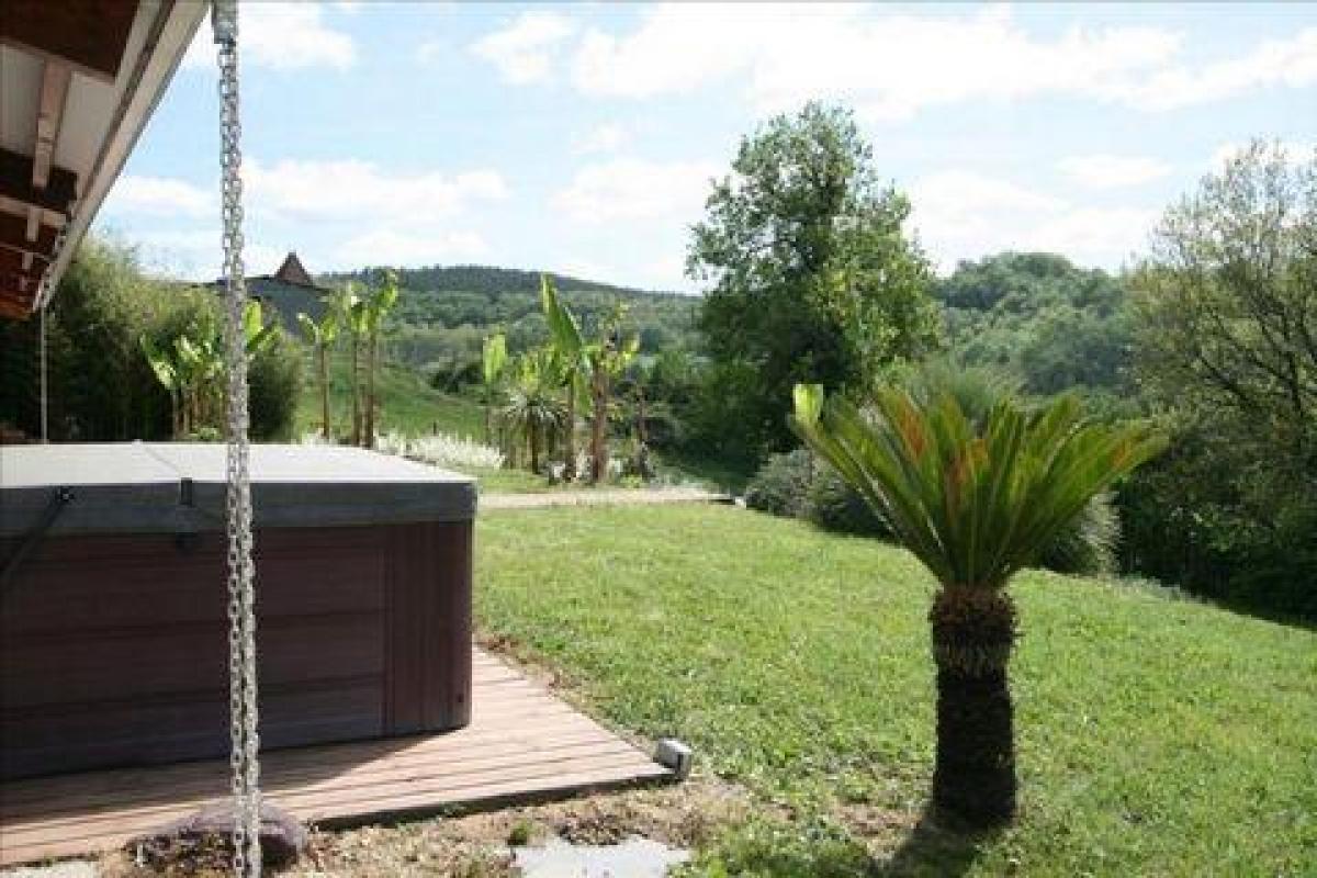 Picture of Home For Sale in Agen, Aquitaine, France