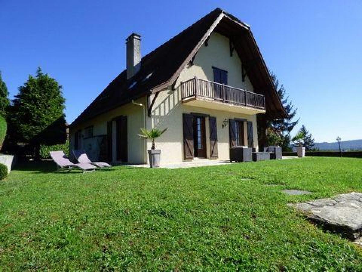 Picture of Home For Sale in Pau, Aquitaine, France