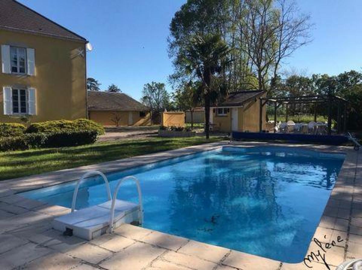 Picture of Home For Sale in Vichy, Auvergne, France