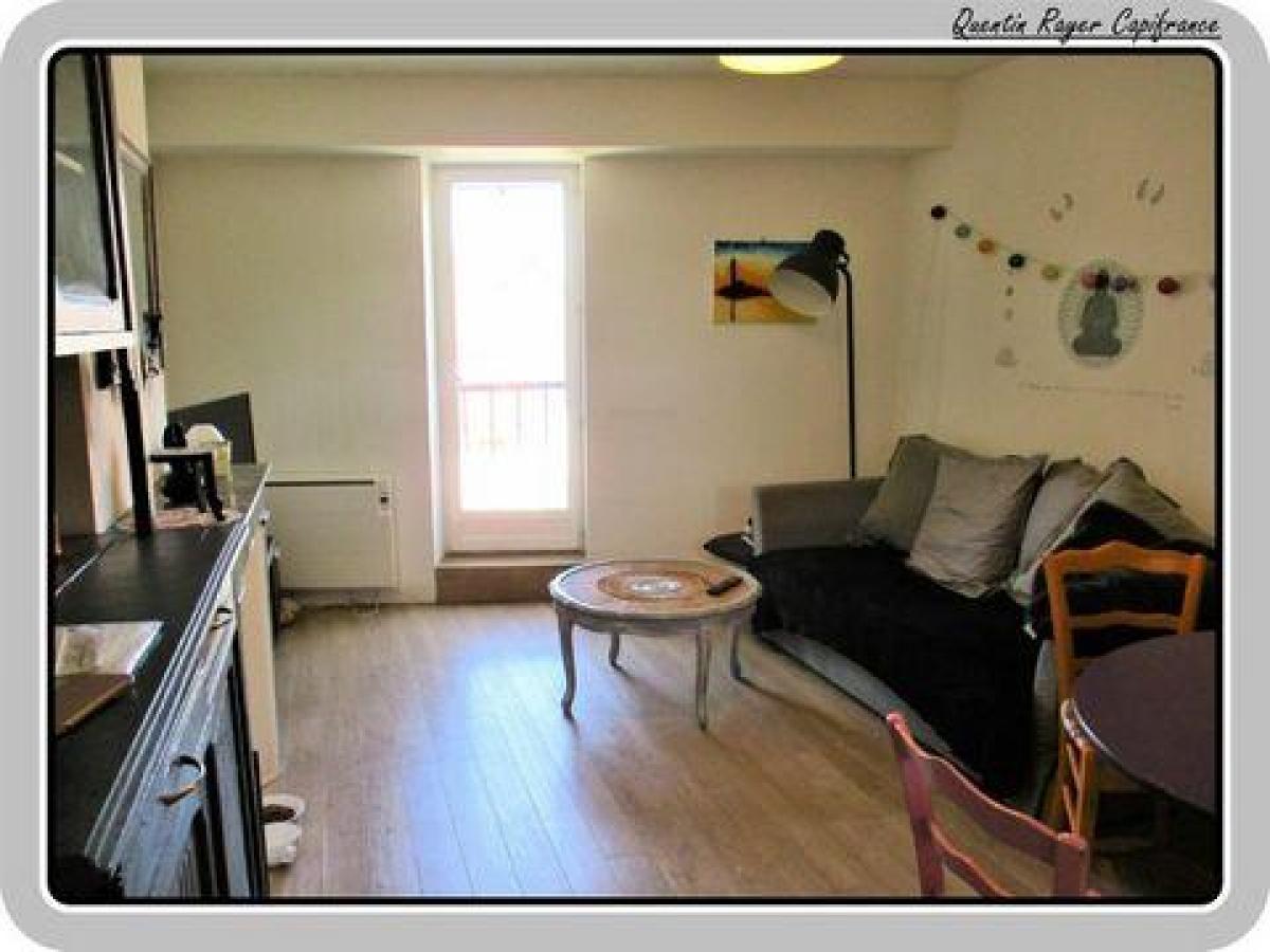 Picture of Condo For Sale in Moulins, Auvergne, France