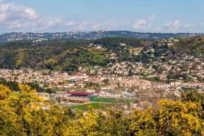 Office For Sale in Pegomas, France