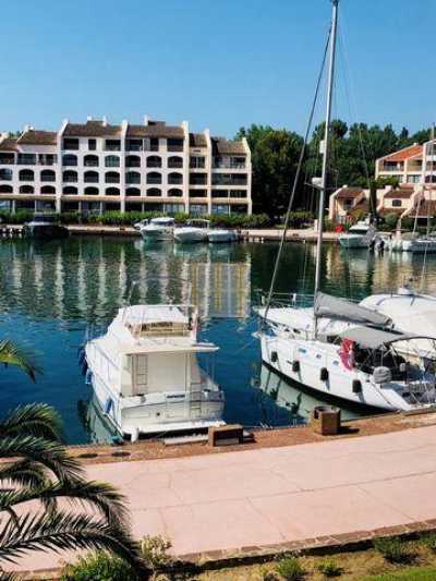 Condo For Sale in Cogolin, France