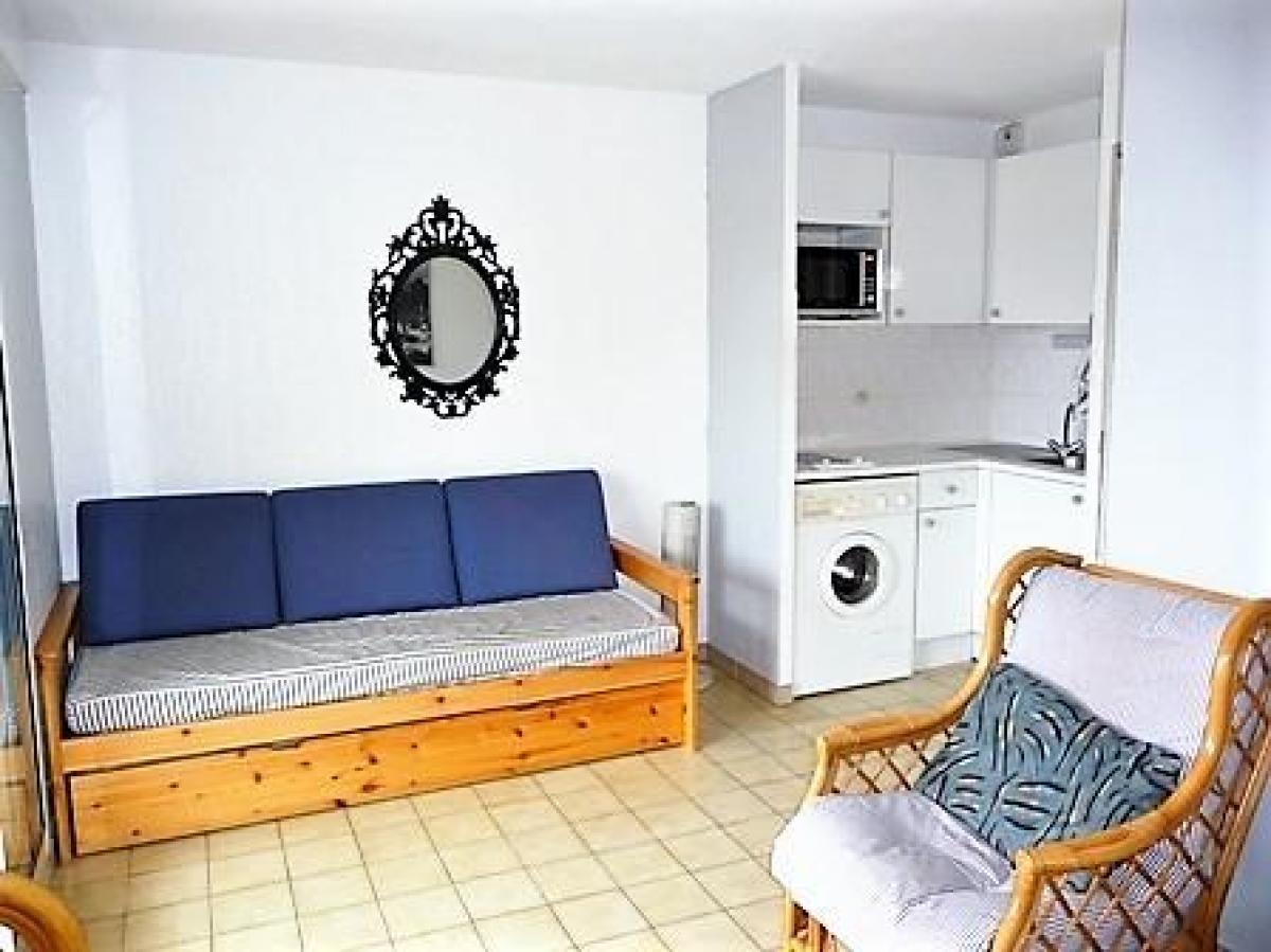 Picture of Apartment For Sale in Cavalaire Sur Mer, Cote d'Azur, France