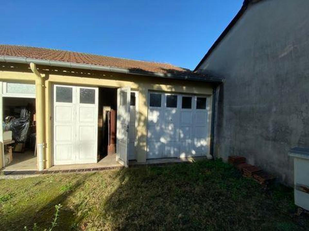 Picture of Office For Sale in Le Creusot, Bourgogne, France