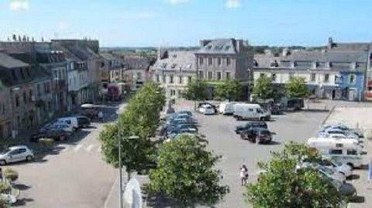 Picture of Condo For Sale in Lannilis, Bretagne, France