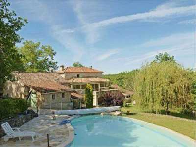 Farm For Sale in Albas, France
