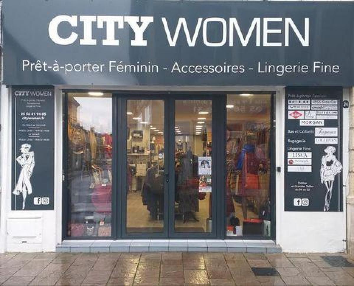 Picture of Office For Sale in Lesparre Medoc, Aquitaine, France