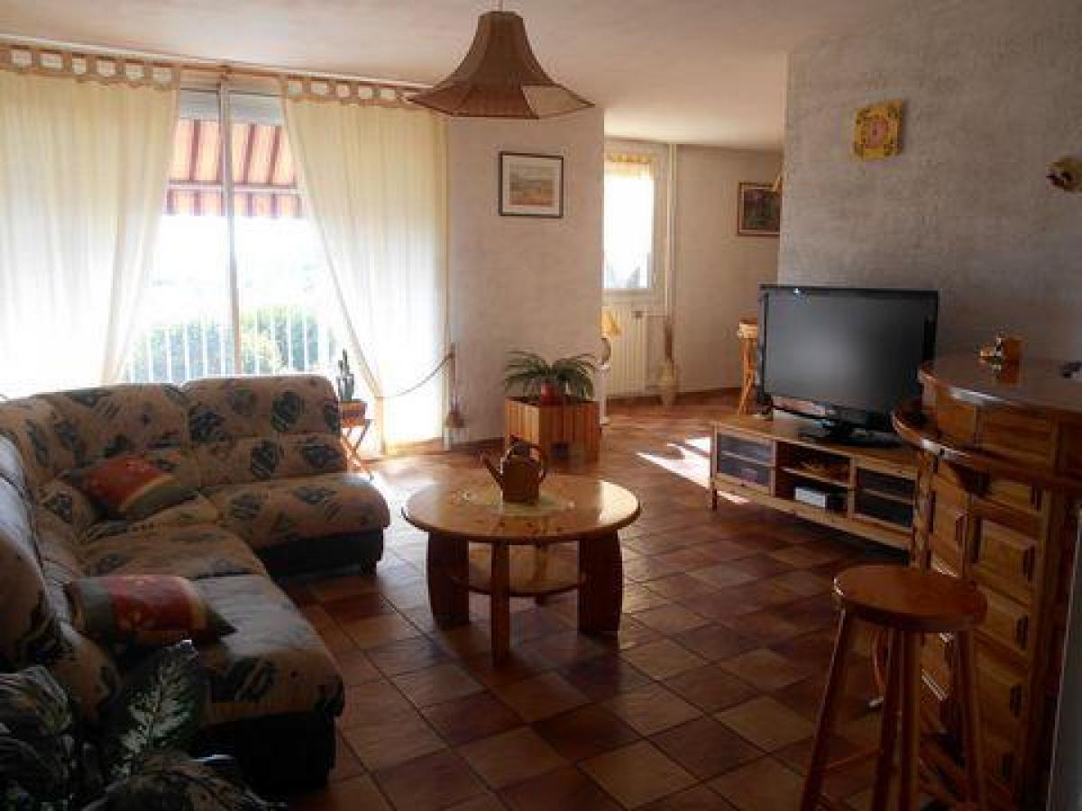 Picture of Apartment For Sale in Rognac, Provence-Alpes-Cote d'Azur, France