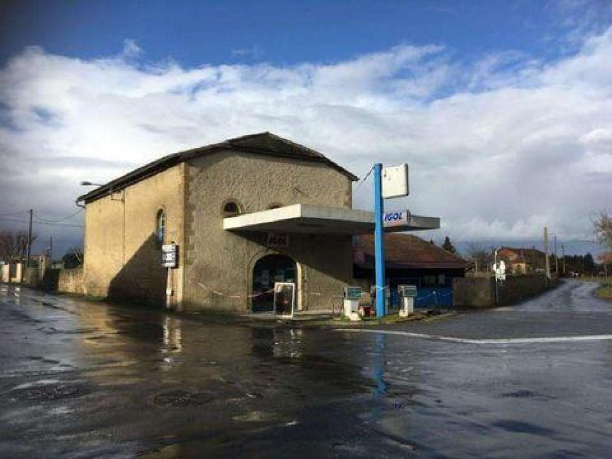 Picture of Retail For Sale in Trie Sur Baise, Midi Pyrenees, France