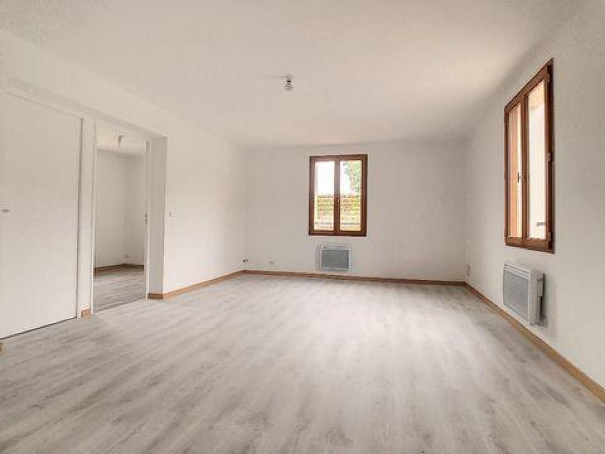 Picture of Condo For Sale in Chambly, Picardie, France