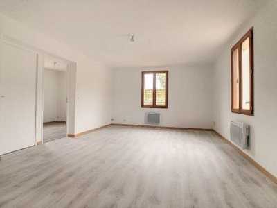 Condo For Sale in Chambly, France