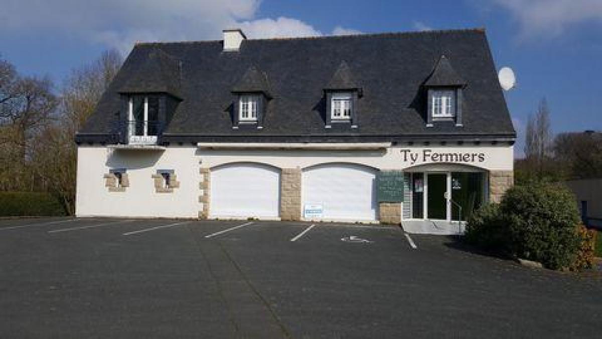 Picture of Office For Sale in Quintin, Bretagne, France