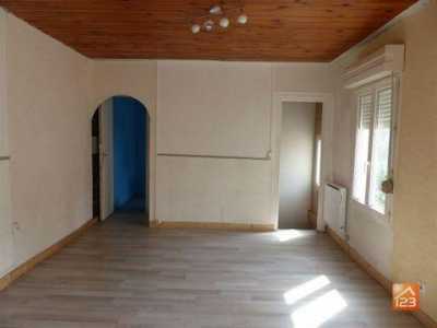 Condo For Sale in Soissons, France