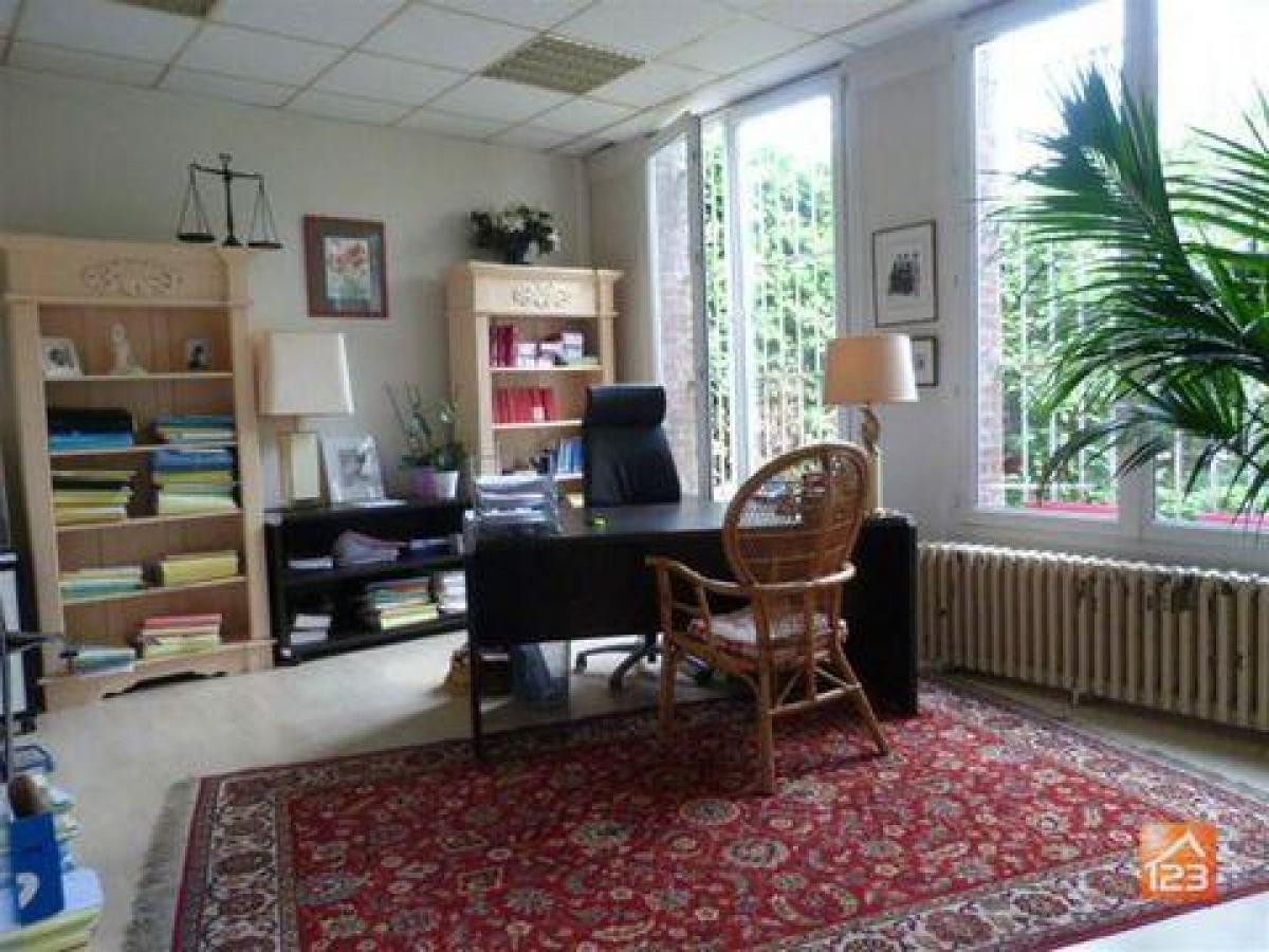 Picture of Office For Sale in Laon, Picardie, France