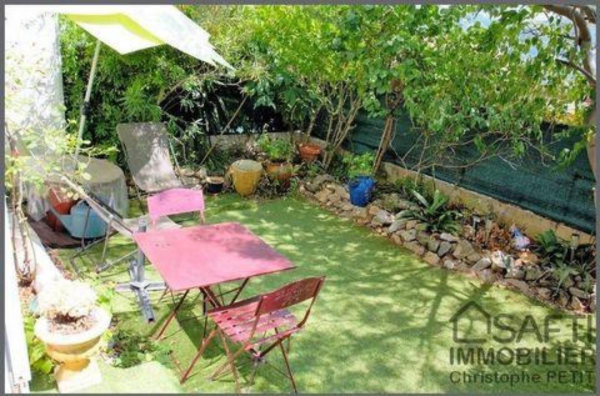 Picture of Apartment For Sale in Le Cannet, Cote d'Azur, France