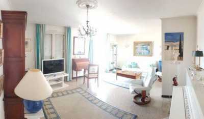 Apartment For Sale in Avignon, France