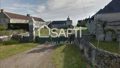 Farm For Sale in Tauxigny, France