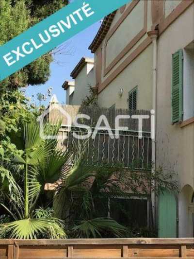 Apartment For Sale in Toulon, France