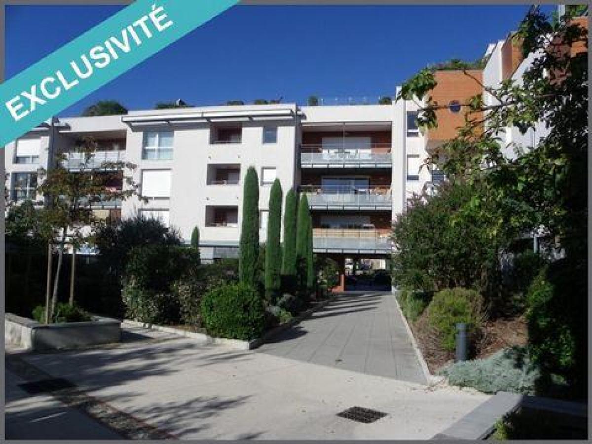 Picture of Apartment For Sale in Manosque, Provence-Alpes-Cote d'Azur, France