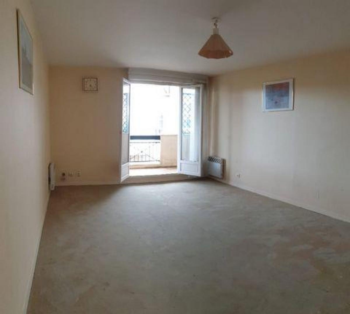 Picture of Apartment For Sale in Gif-sur-Yvette, Centre, France