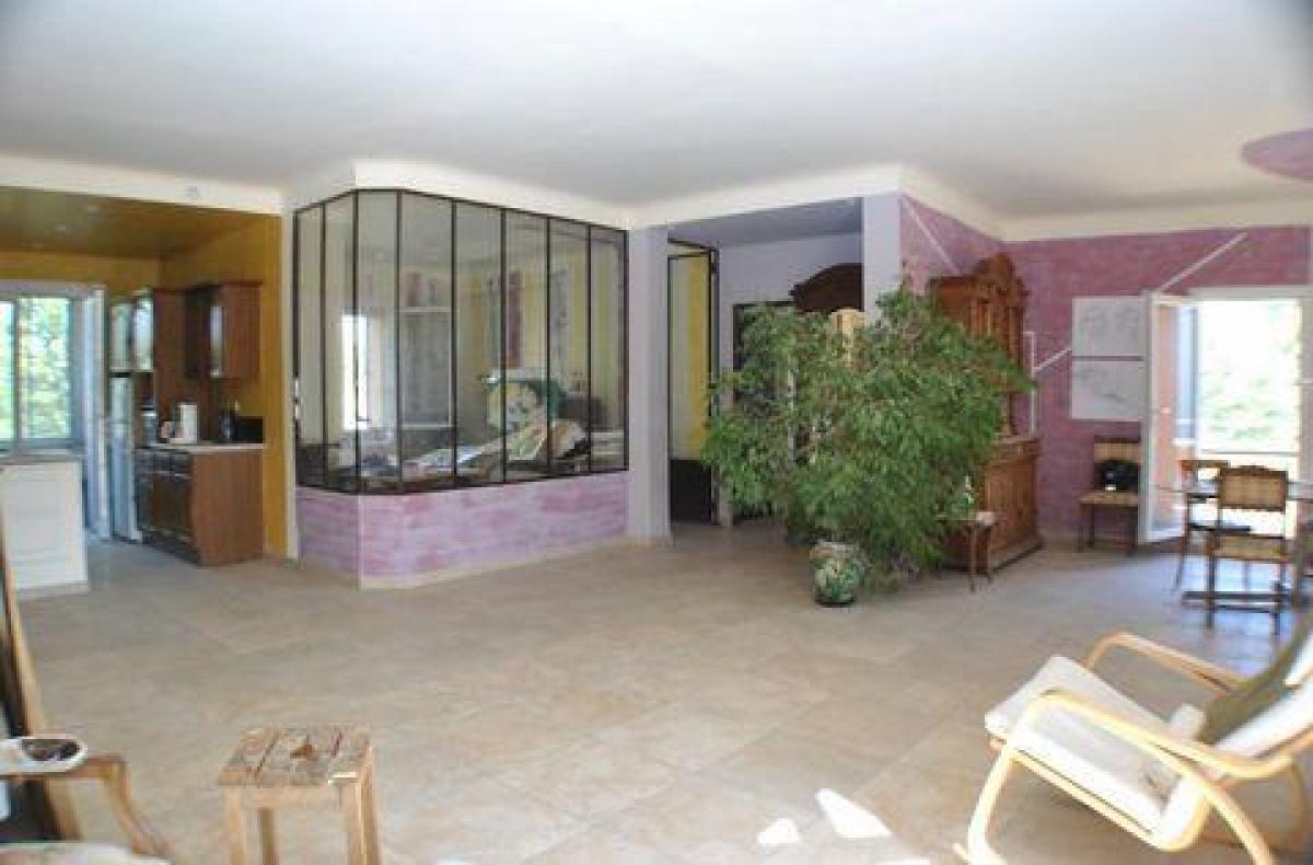 Picture of Condo For Sale in Aix-en-Provence, Provence-Alpes-Cote d'Azur, France